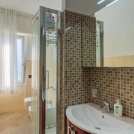 350mt Sea Trilocale With Balcony E Free Parking *